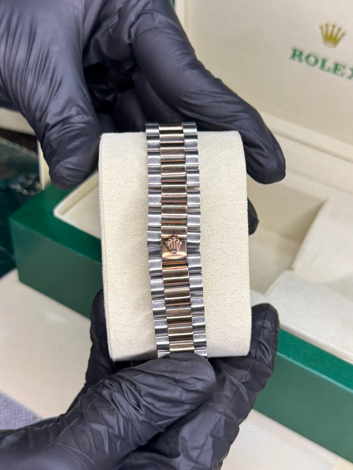 Rolex oyster perpetual
| rose gold two tone black| high grade