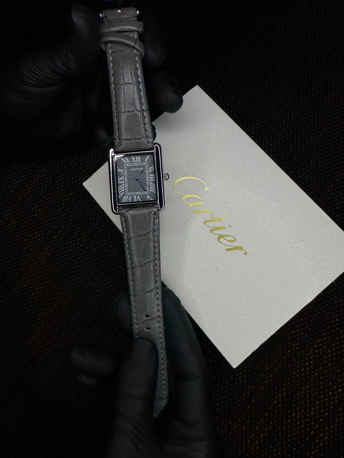 Cartier tank | leather grey roman dial