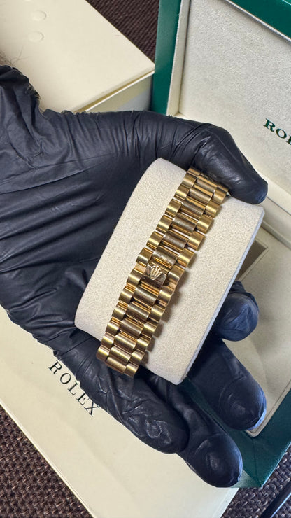 Rolex oyster perpetual | pure gold | high grade